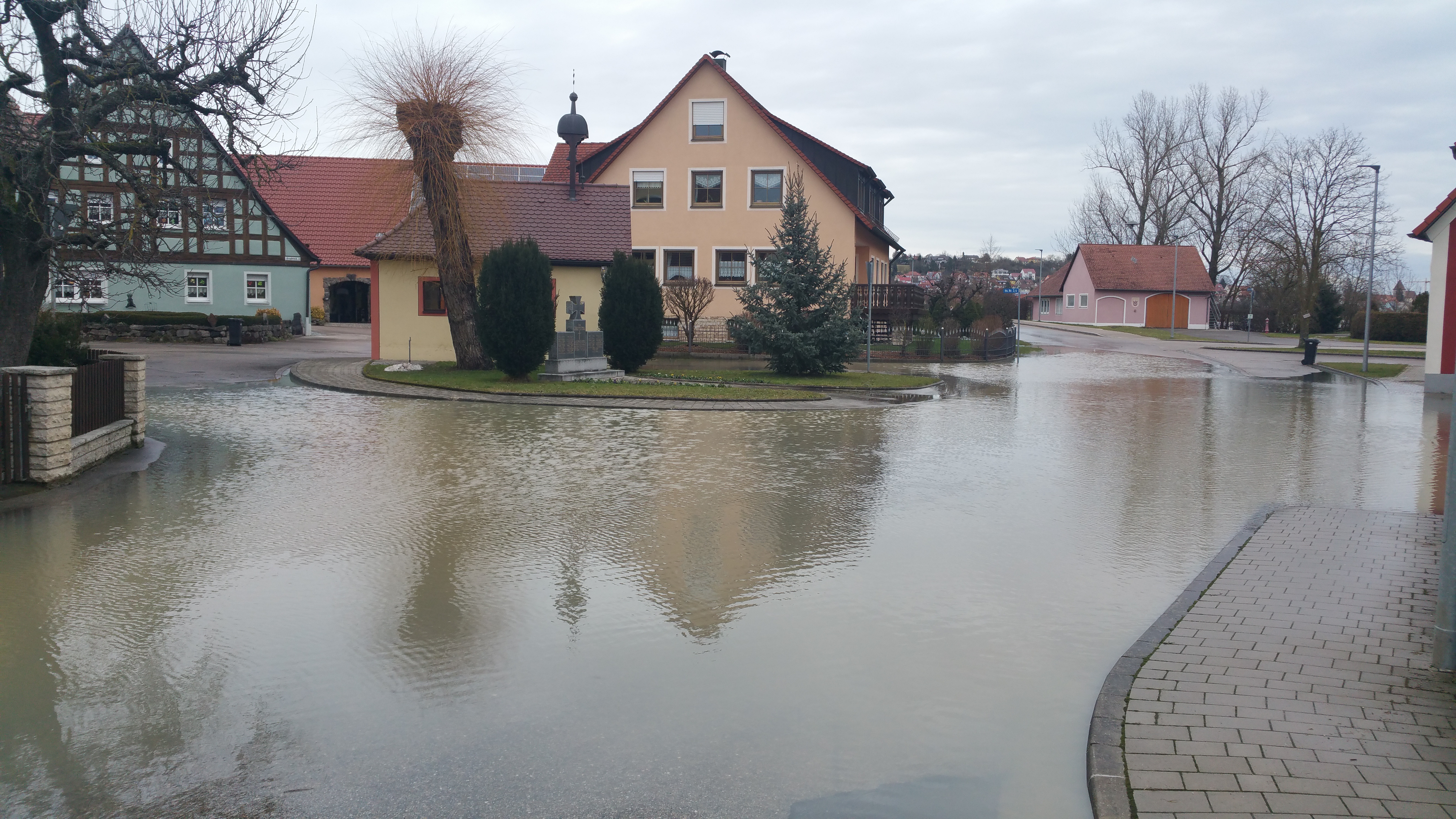 Abbildung 2: Hochwasser 2018 Ortszentrum Stegbruck